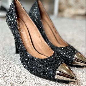 jeffrey campbell embellished cap toe pumps // size 8